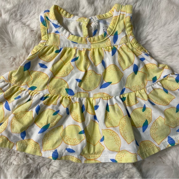 SOLD 3/30/25 - Gap Baby Matching 2-Piece Lemon Print Set - 0-3 months - Picture 2 of 5